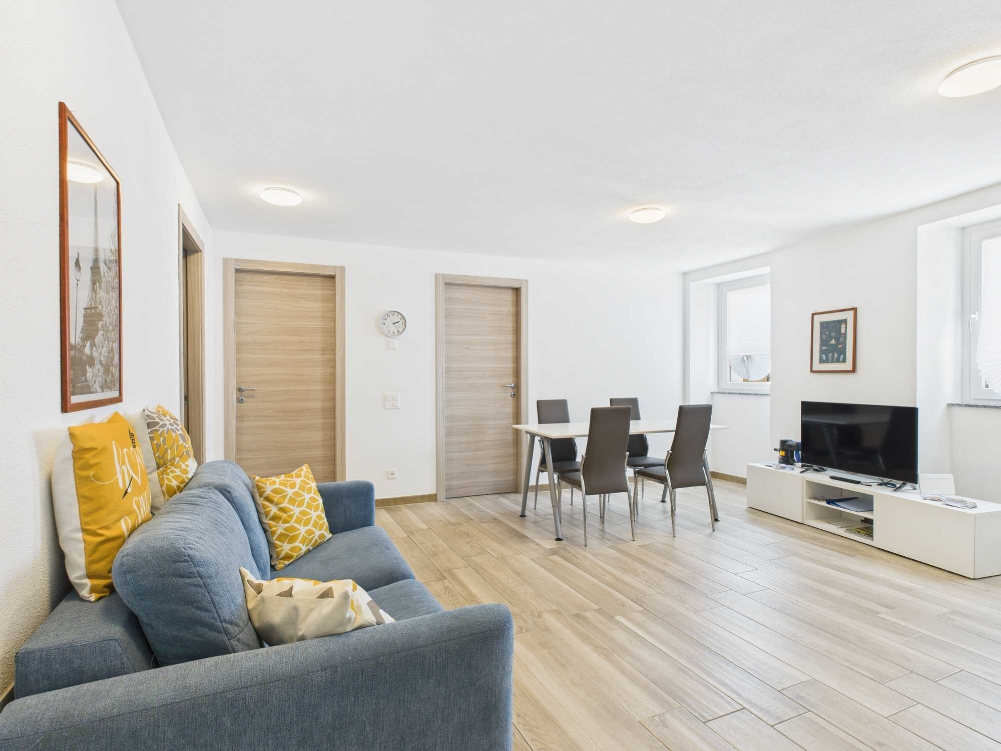 Charming Lodge House in the Malcantone Countryside